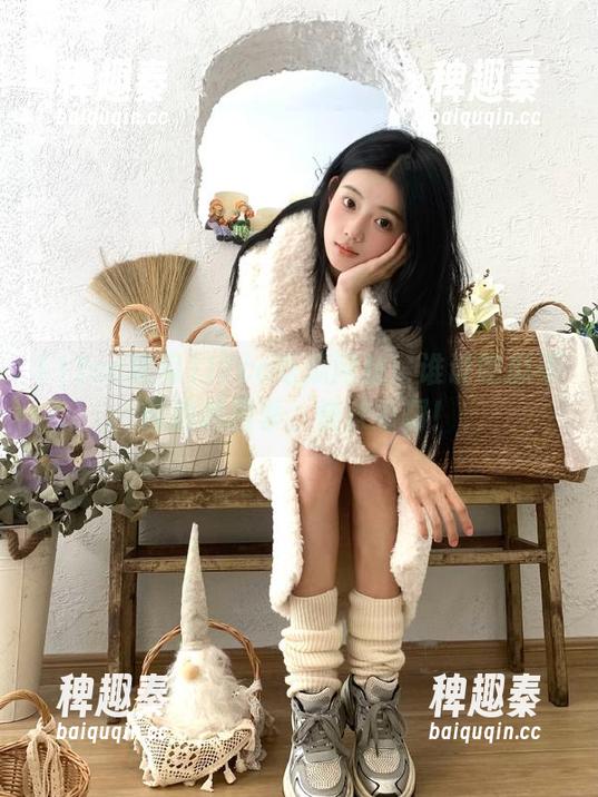 17cc吃瓜网站：谁说吃瓜不能跨越四季，快来看啊！