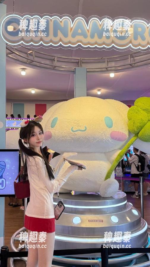 瓜田里走过，488.su首页闹腾的声音瞬间吸引了我！