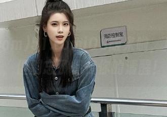 51.comiOS版来啦，瓜虽好，但别忘了保持你的清醒！