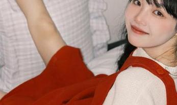 “51吃瓜”app：黑料无处不在，让我们一起躲在小角落偷看！