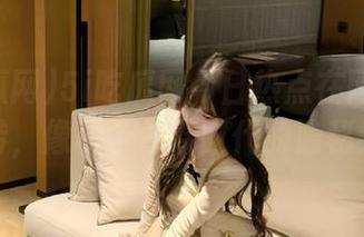 5i吃瓜网今日热点在网页上快速流转，像极了青春时代的隐秘纸条。