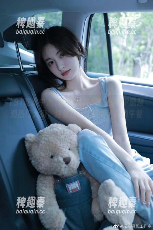 听说91吃瓜中心APP能预测热门大瓜，结果我只预测到了我的午餐！