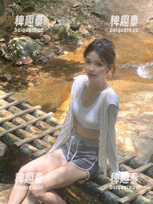 首页的八卦像过眼云烟，也许“heiliao.su”才是我生活的调味品…