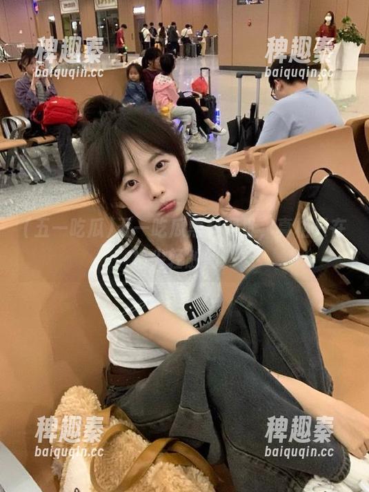五一吃瓜黑料网址，真相只在指尖轻触间！