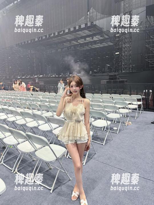 总是忍不住逛免费吃瓜网址，真的像嗑了一颗糖，每天都想再来！