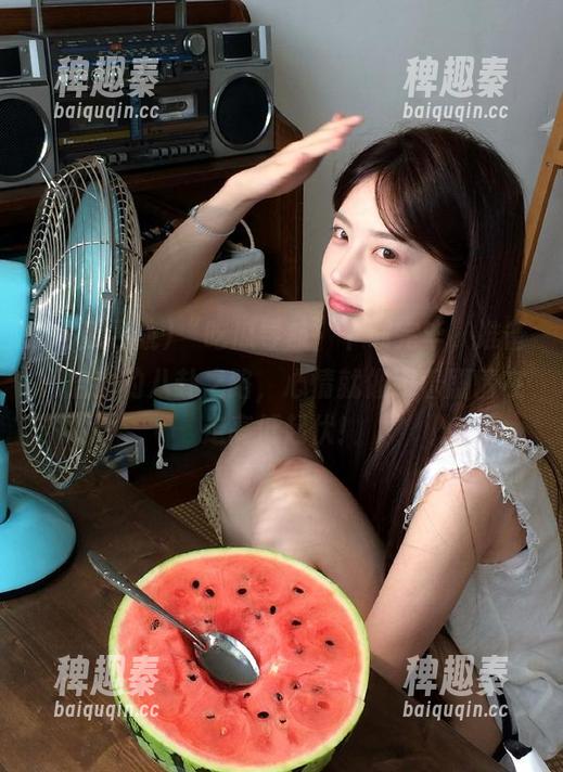 “吃瓜导航”下载完毕，准备开启我的八卦之路，心情就像跟着剧情在走高低起伏！