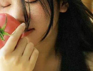 黑料吃瓜网站下载有教程吗？我想知道怎么不被吃瓜！有时候觉得我要被瓜噎到～