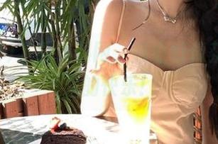 下载黑料网，感觉好像获得了永久的快乐！