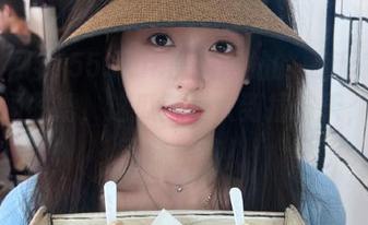 155.fun.黑料网站的更新速度堪比新闻联播，这瓜简直大到撞破天，心情百味杂陈！