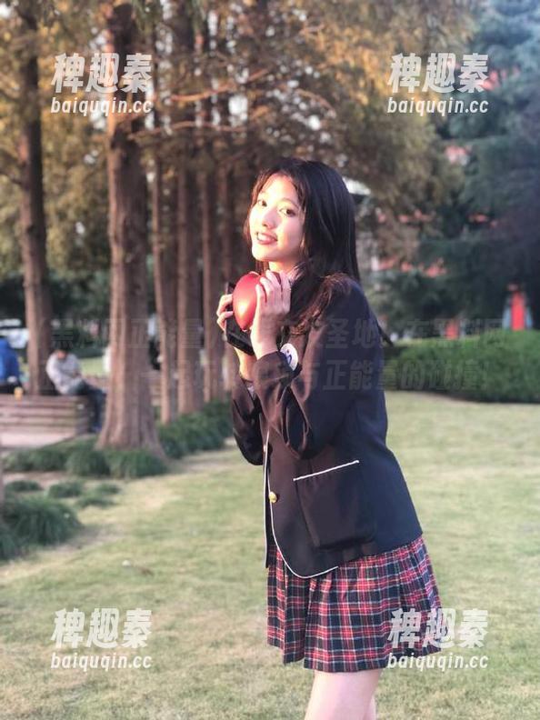 在线交友圣地！在黑料网正能量，一起玩转猥琐与正能量的碰撞！